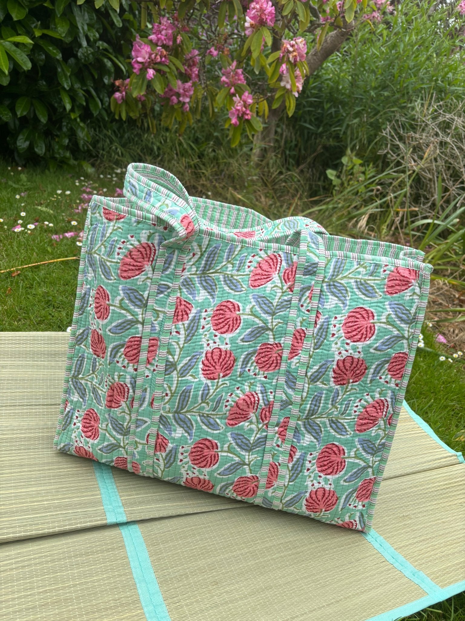 Cotton quilted tote bag