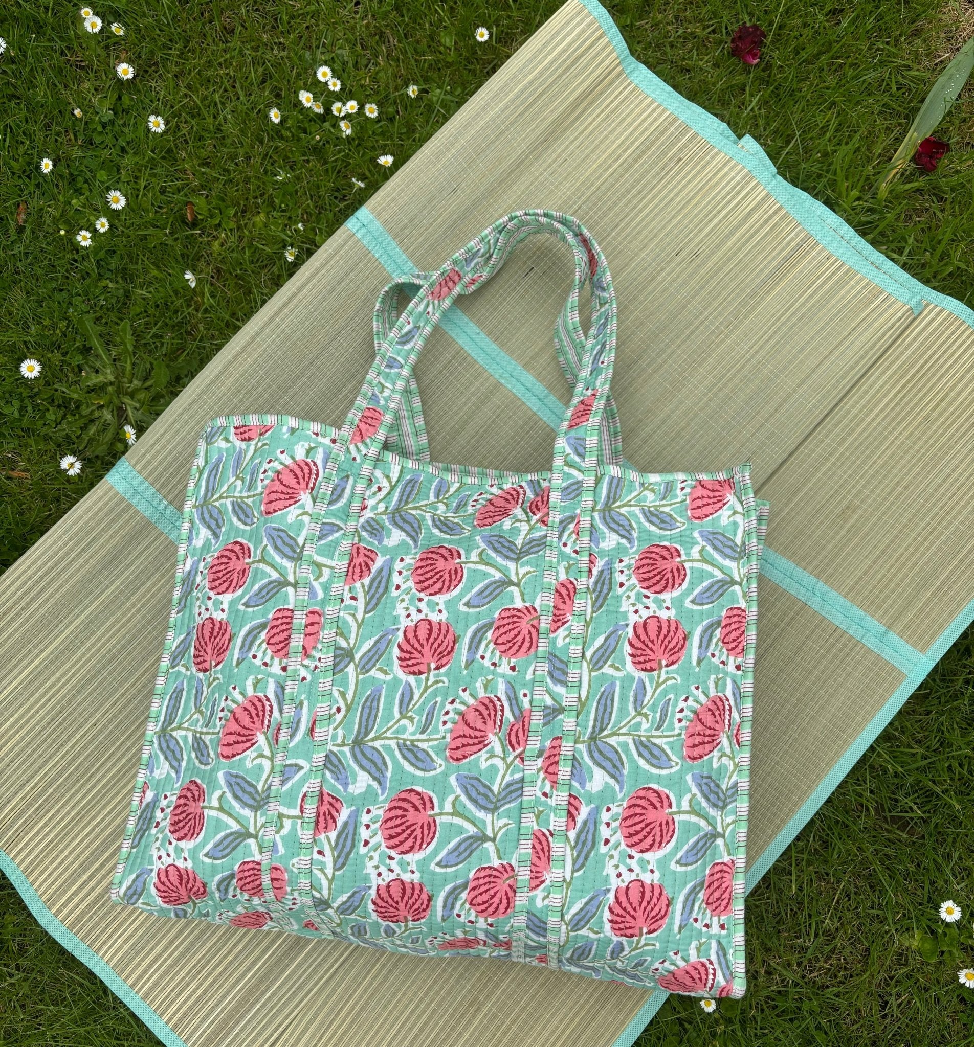 Cotton quilted tote bag