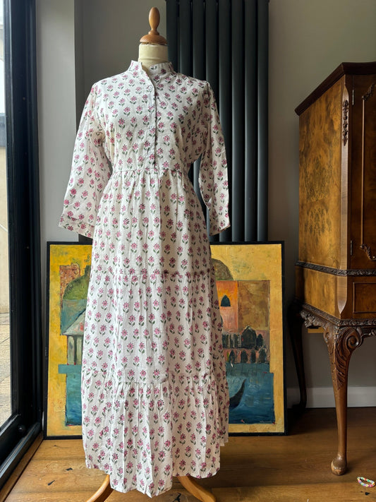 Eloise dress White with pink flowers