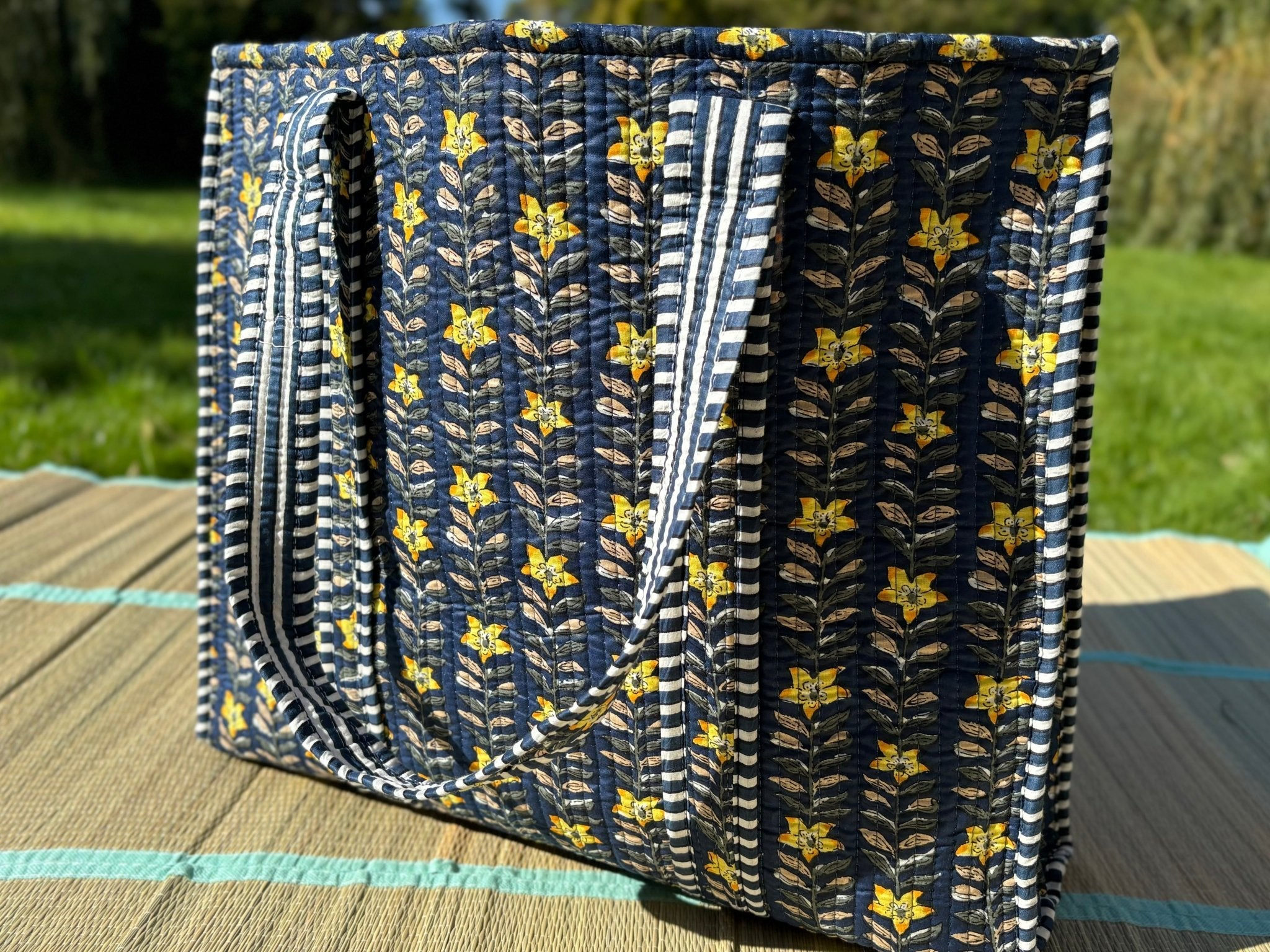 Cotton quilted tote bag